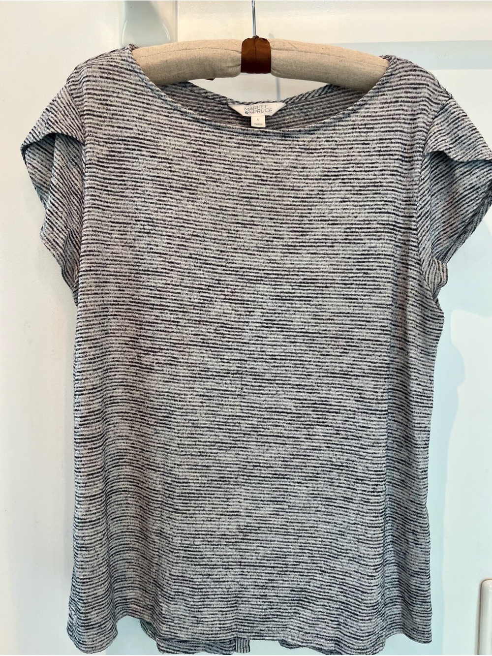 Market & Spruce Heathered Black & White Short Sleeve Tee